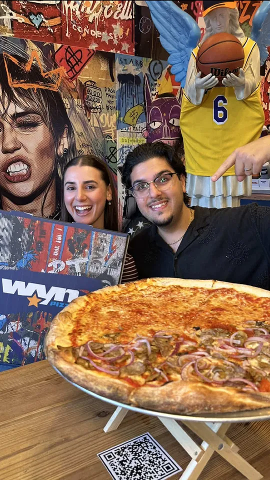 Pizza at WYN Pizza, Miami – $3.50 on the menu