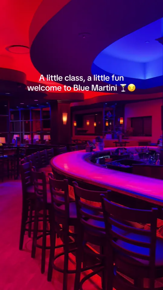 Cocktails at Blue Martini, Naples