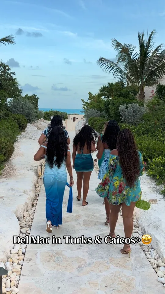 Video at Del Mar Naples, Naples