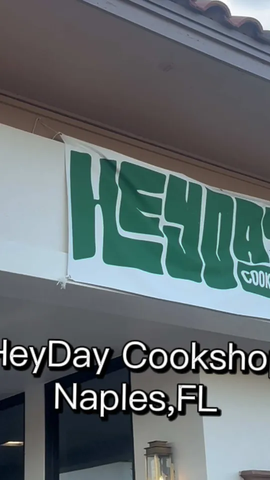 Video at Heyday Cookshop, Naples
