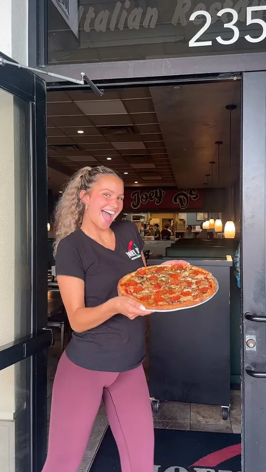 Pizza at Joey D's Italian Restaurant, Naples
