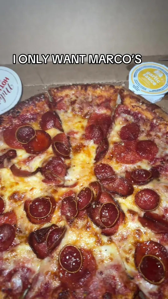 Pizza at Marco's Pizza, Naples