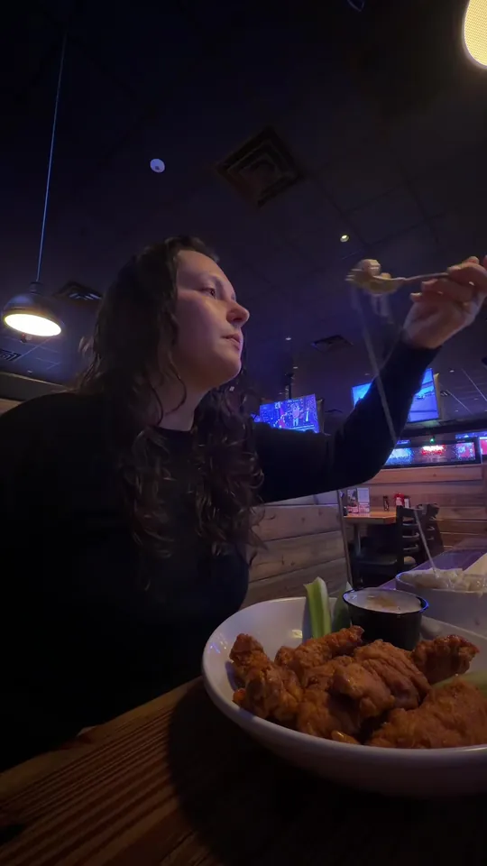 Video at Miller's Ale House, Naples
