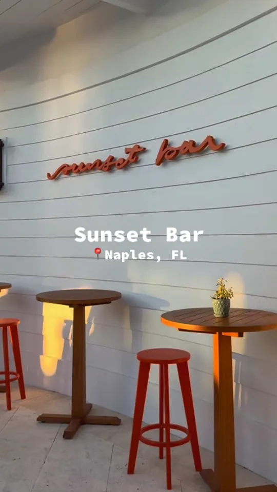 Video at Sunset Bar, Naples