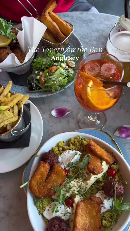 Video at Tavern On The Bay, Naples