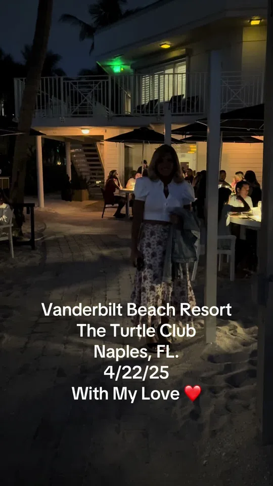 Dessert at The Turtle Club, Naples
