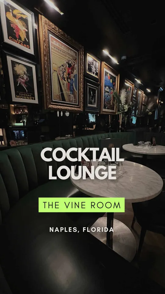 Cocktails at The Vine Room Naples, Naples