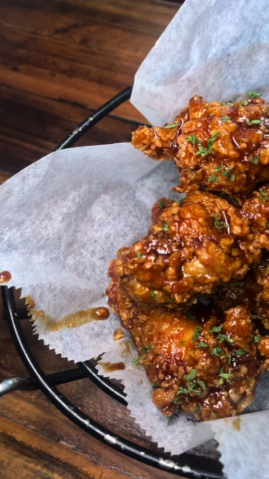 Wings at 92 Chicken Orlando, Orlando