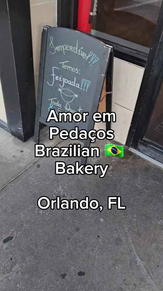 Video at Amor em Pedaços Bakery, Orlando