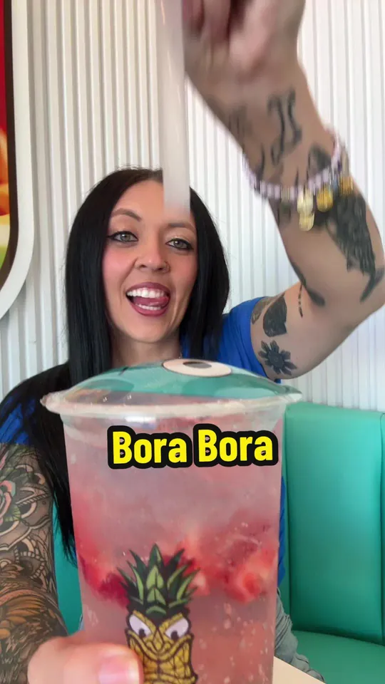 Acai bowl at Bora Bora Smoothie Cafe - Lake Buena Vista, Orlando