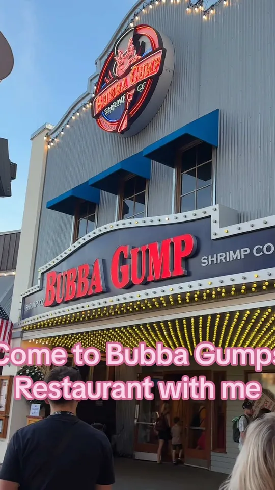 Video at Bubba Gump Shrimp Co., Orlando
