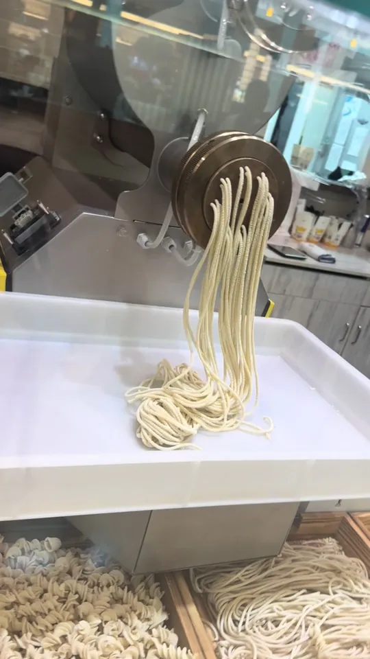 Pasta at DalMoros Millenia Mall Orlando (FL), Orlando
