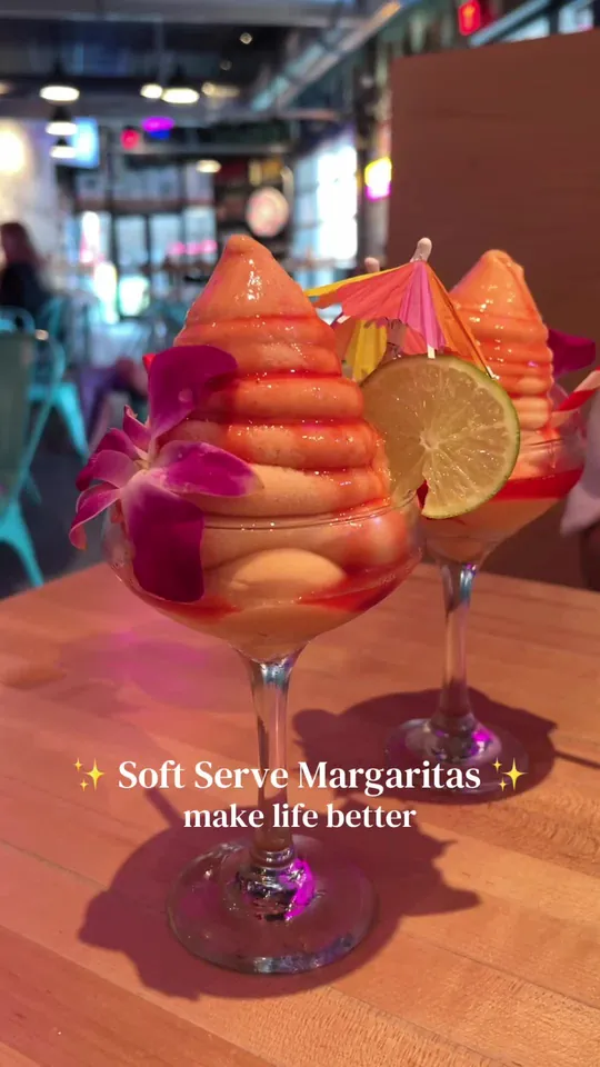 Video at JoJo's Shake Bar - Orlando, Orlando