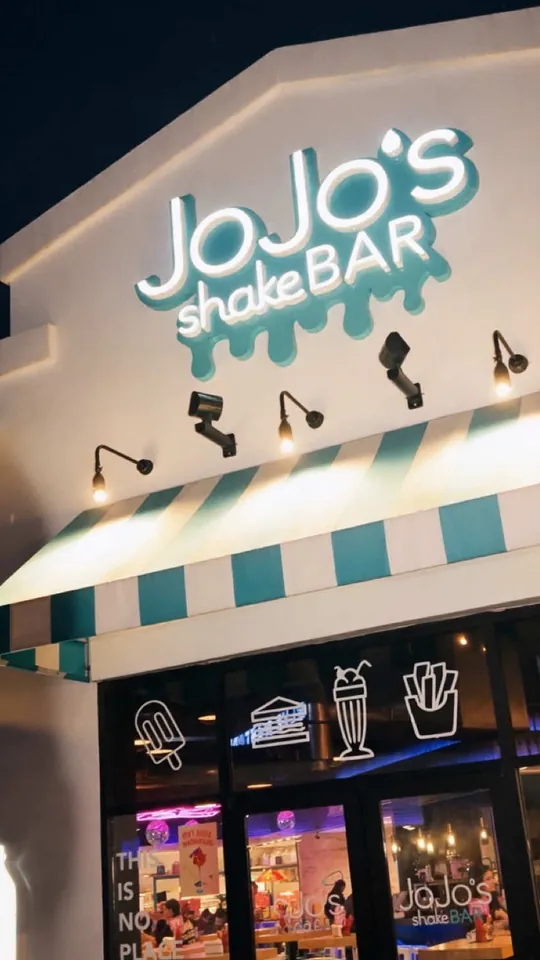 Video at JoJo's Shake Bar - Orlando, Orlando