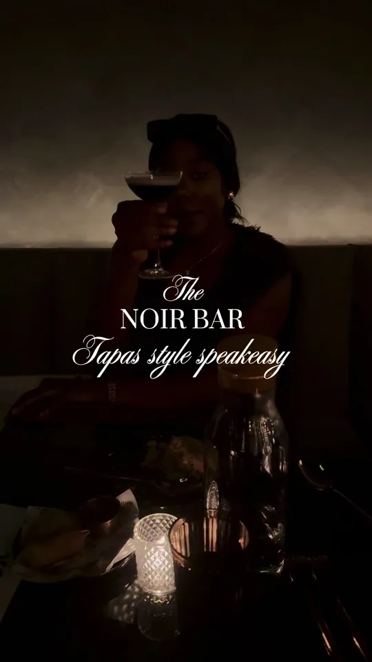 Cocktails at Noir Bar, Orlando