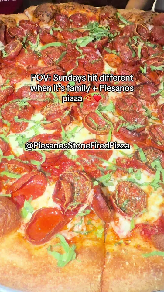 Pizza at Piesanos Stone Fired Pizza, Orlando