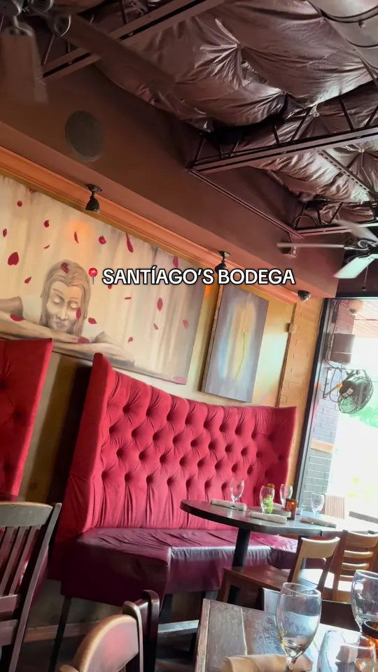 Video at Santiago's Bodega, Orlando