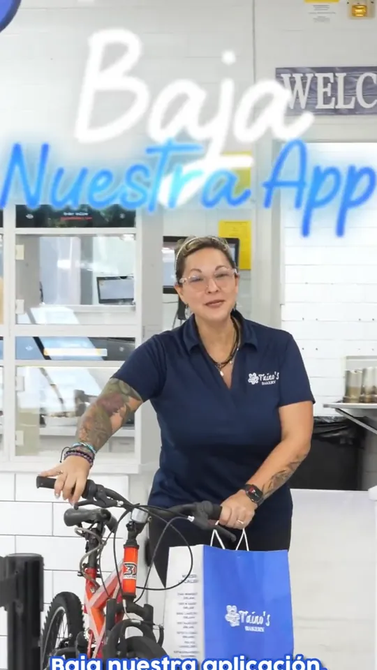 Video at Tainos Bakery & Deli (Lake Underhill), Orlando