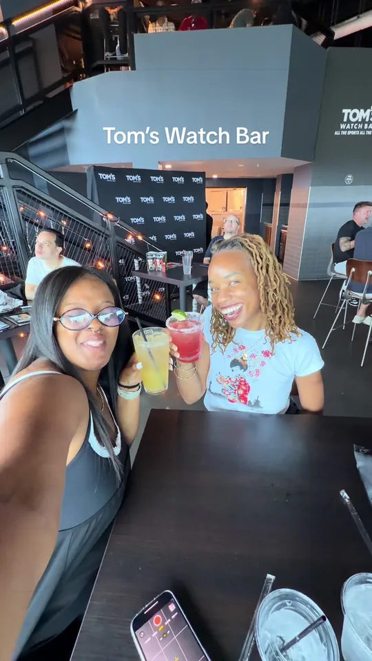 Video at Tom's Watch Bar, Orlando