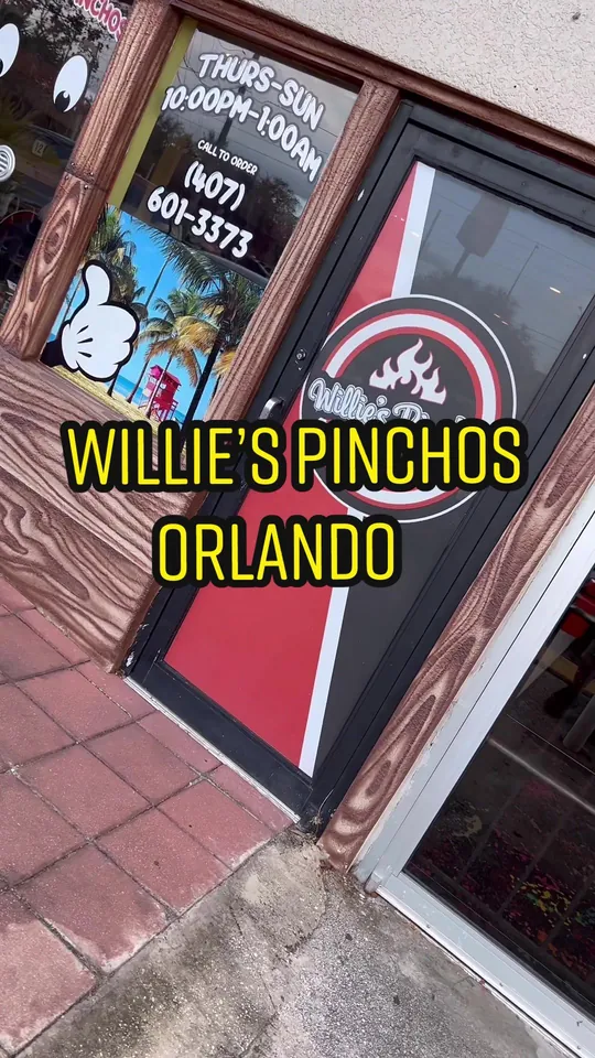 Video at Willie's Pinchos in Orlando, Orlando