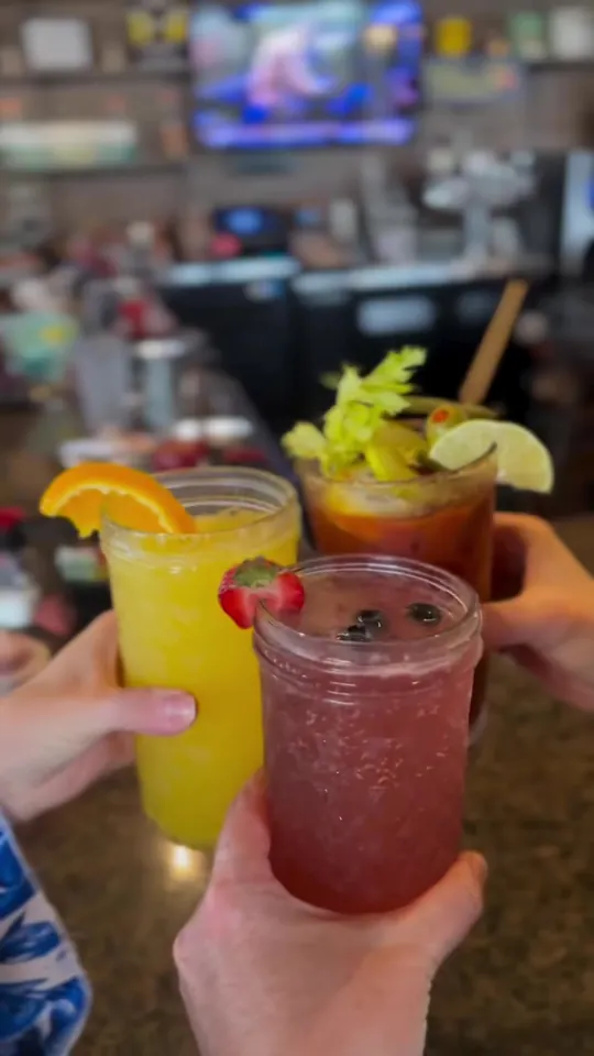 Video at Berry Fresh Cafe, Palm Beach Gardens
