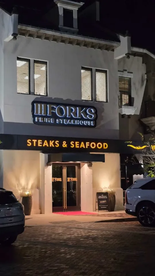 Steak at III Forks, Palm Beach Gardens – $6 on the menu