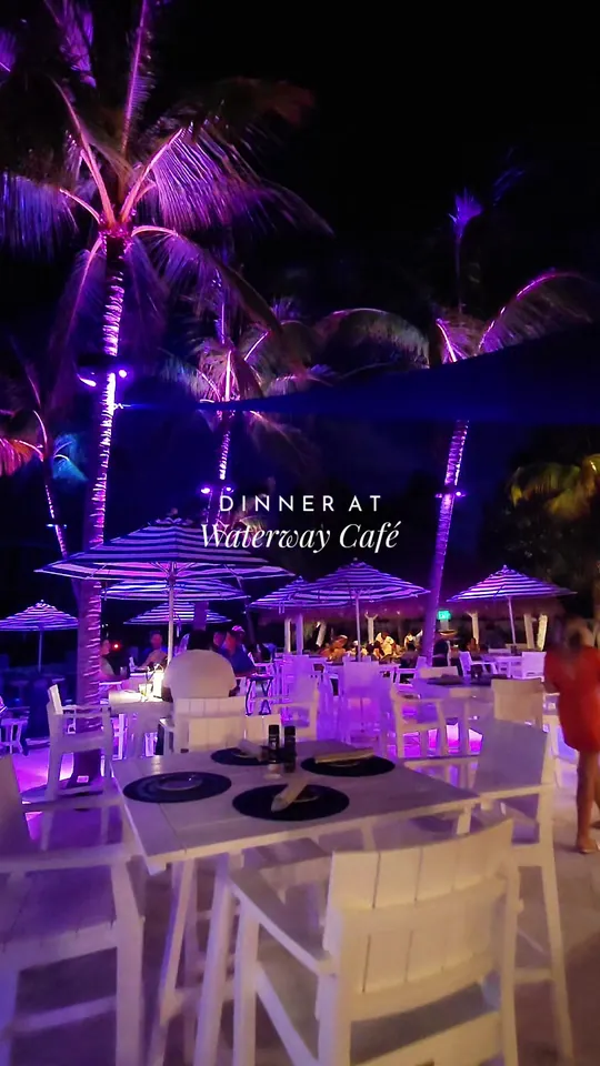 Video at The Waterway Cafe, Palm Beach Gardens