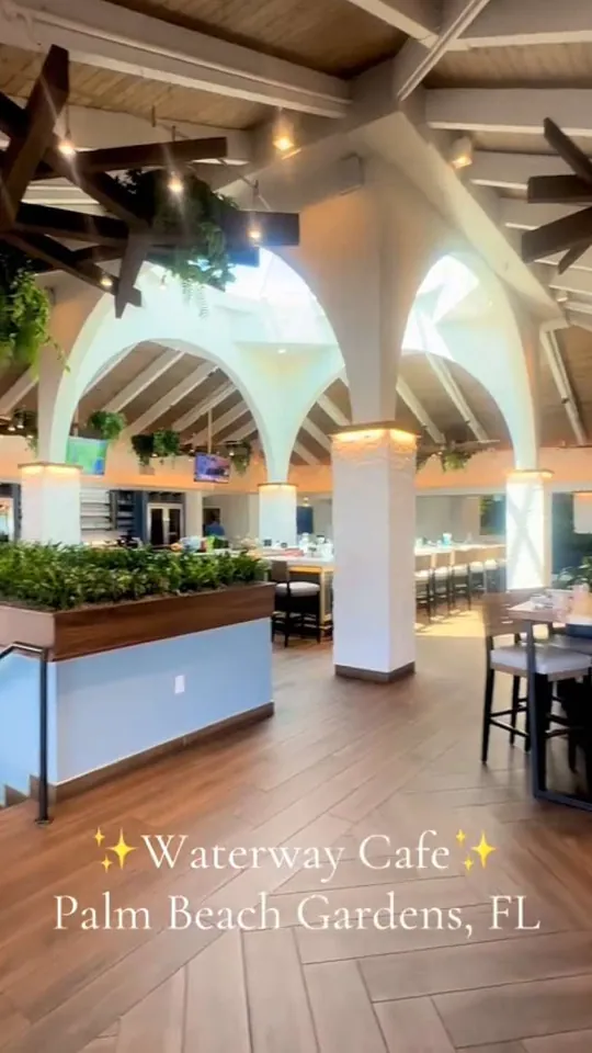 Video at The Waterway Cafe, Palm Beach Gardens