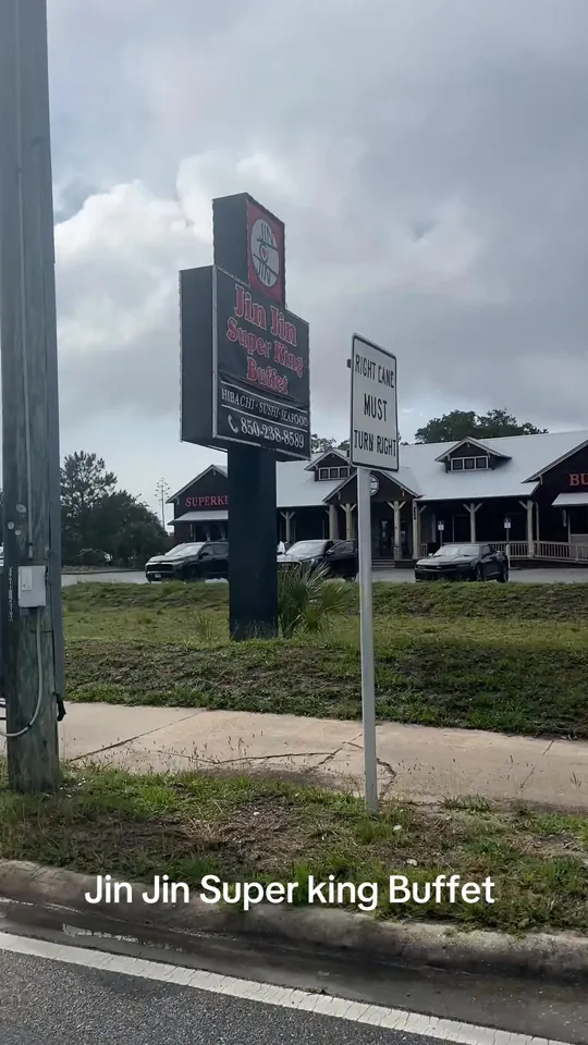 Video at Jin Jin Super King, Panama City Beach