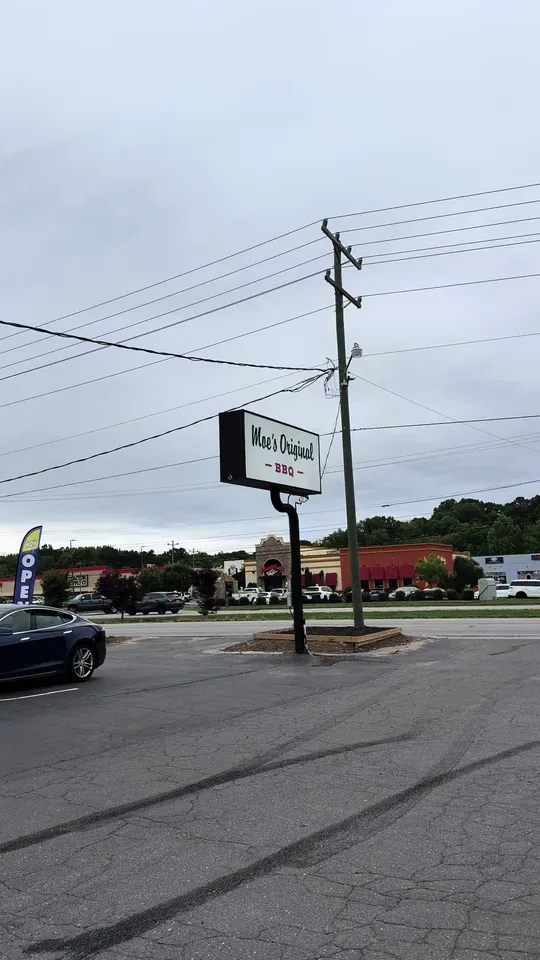 Video at Moe's Original BBQ, Panama City Beach