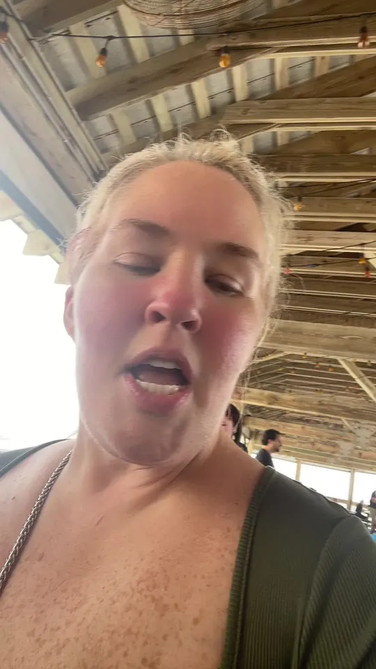 Video at Pineapple Willy's, Panama City Beach