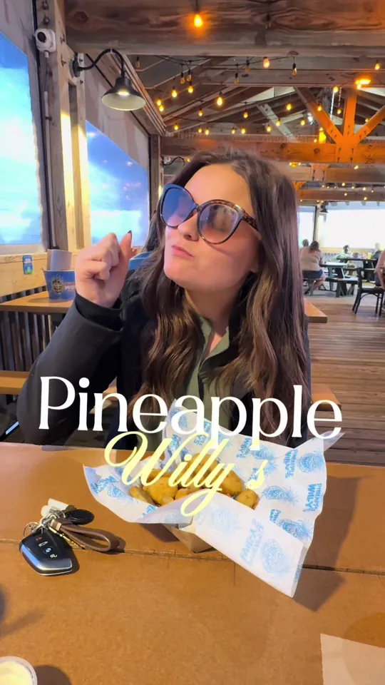 Seafood at Pineapple Willy's, Panama City Beach – $35 on the menu
