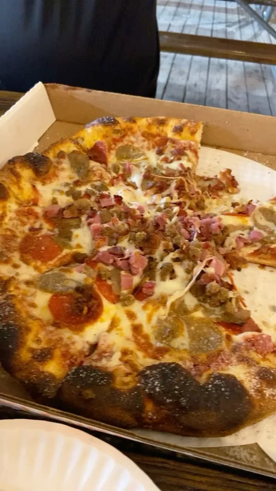 Pizza at Thomas' Pizzas & Cream, Panama City Beach – $11.50 on the menu