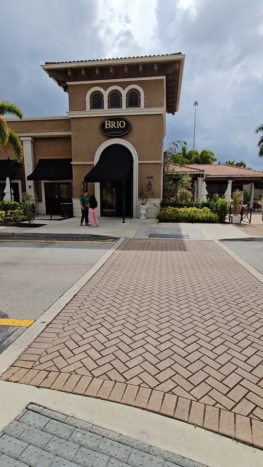Video at Brio Italian Grille, Pembroke Pines