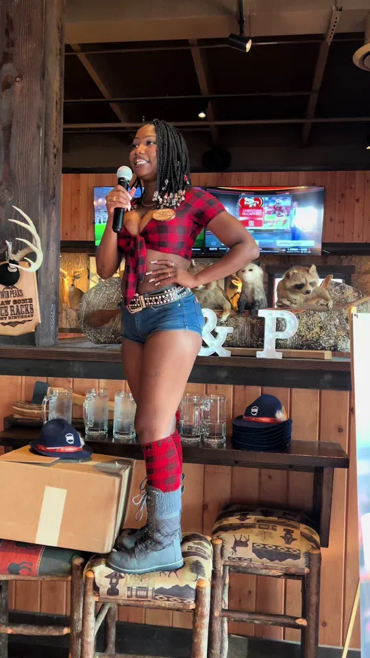 Video at Twin Peaks - Pembroke Pines, Pembroke Pines