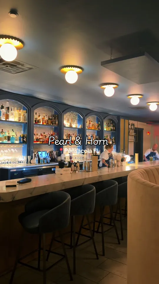 Video at Pearl & Horn, Pensacola
