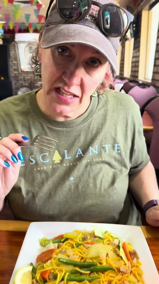 Video at Ruby-Gin Filipino Restaurant, Pensacola