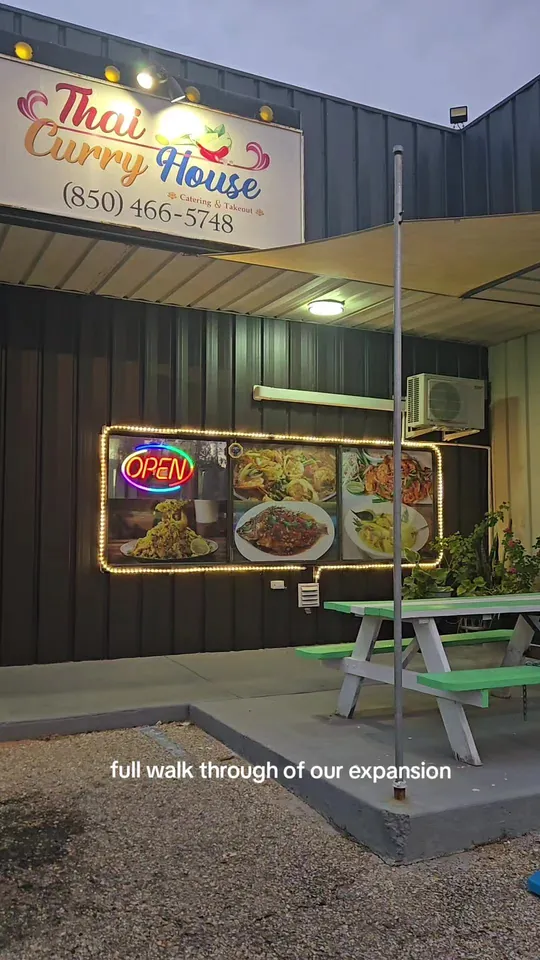 Video at Thai Curry House, Pensacola
