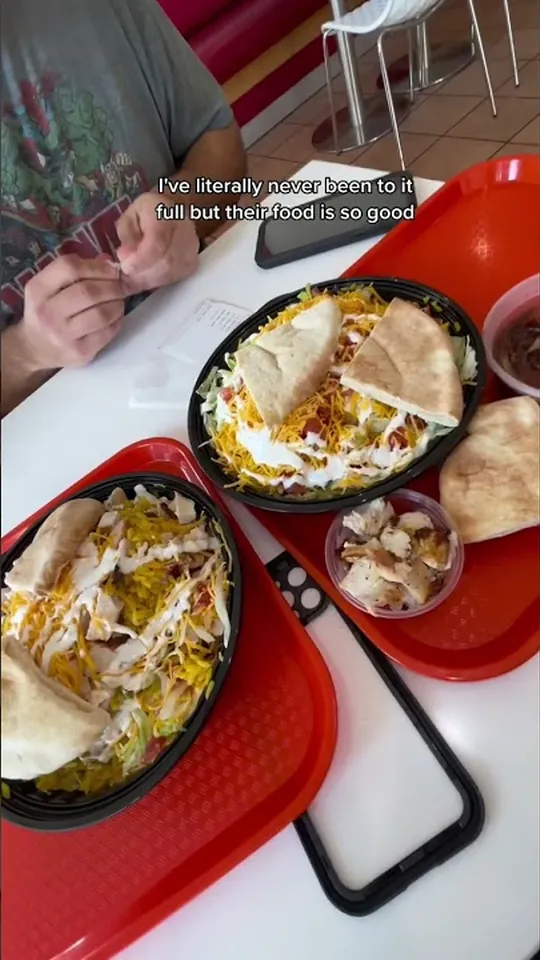 Video at Chicken Kitchen, Plantation