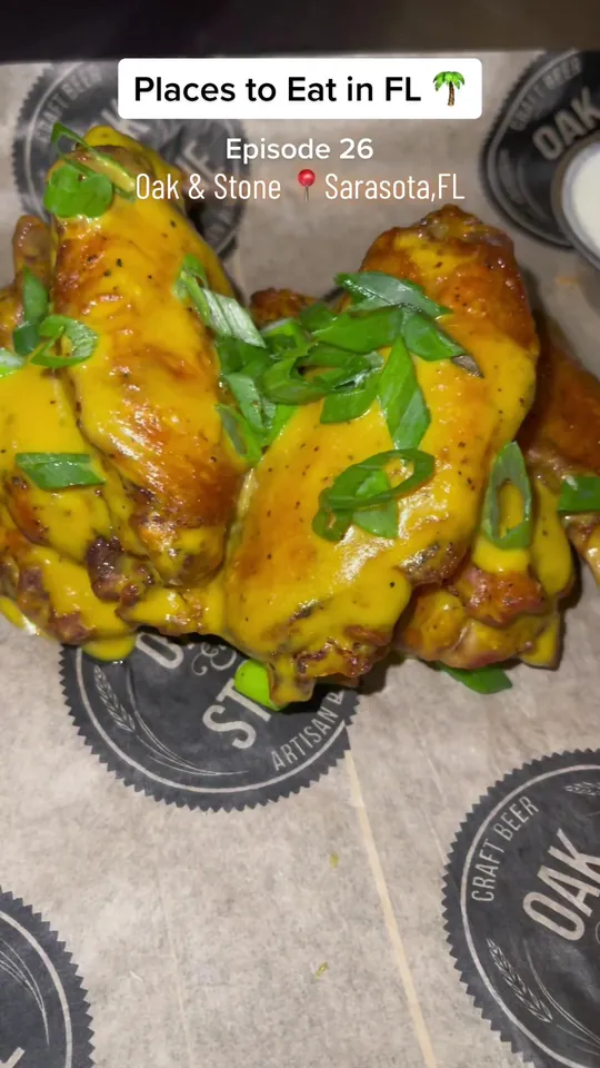 Wings at Oak And Stone, Sarasota