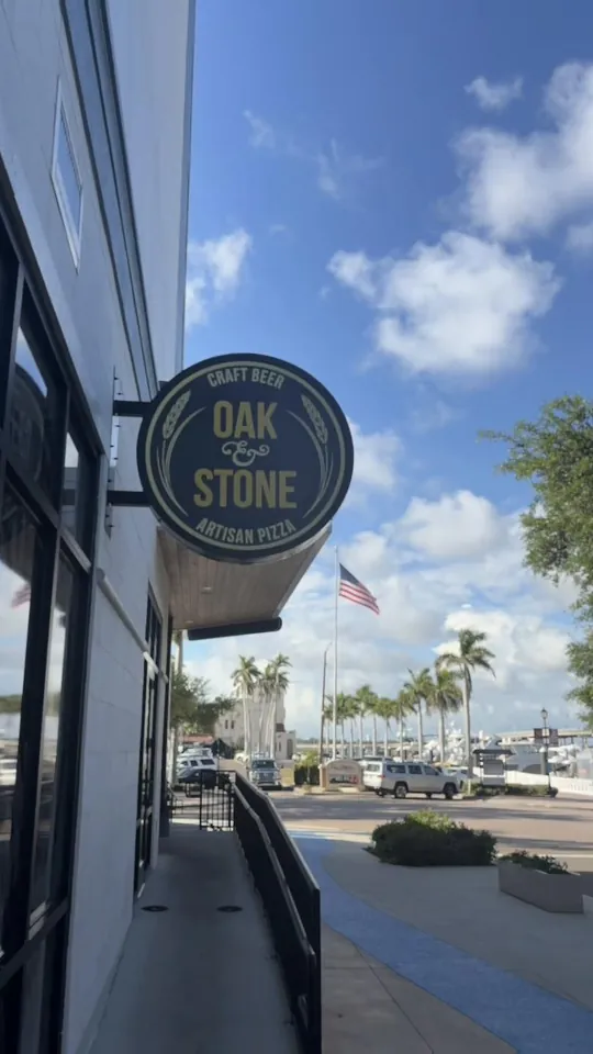 Cocktails at Oak And Stone, Sarasota