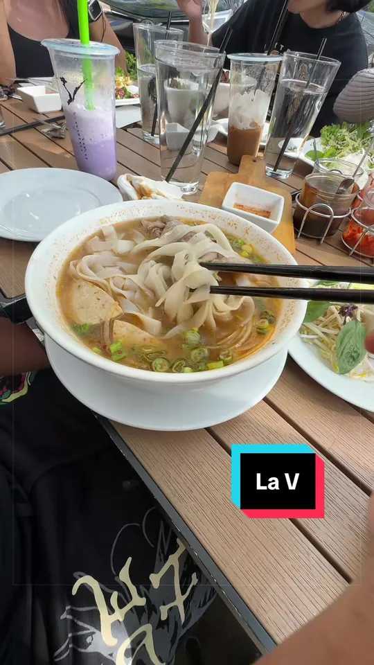 Tea at La V - Vietnamese Fusion, St. Petersburg