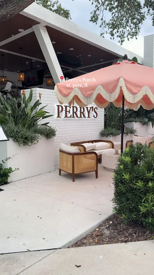 Video at Perry's Porch, St. Petersburg