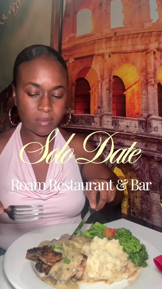 Video at Roam Restaurant & Bar, St. Petersburg