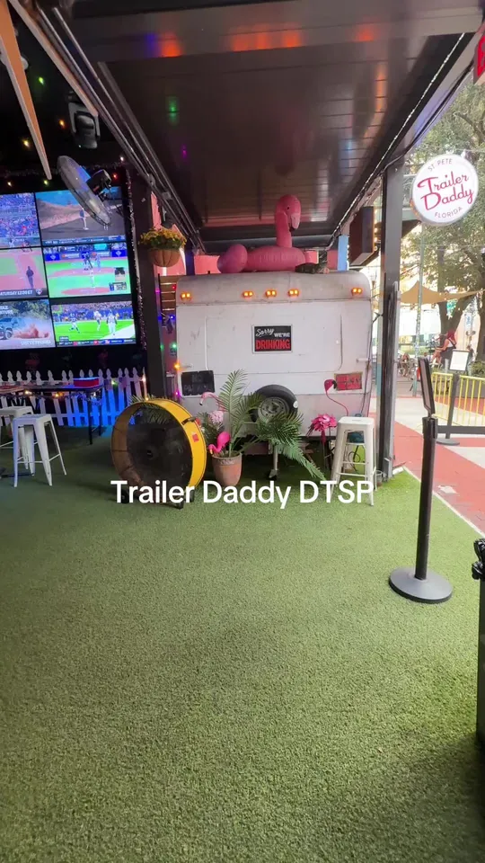Video at Trailer Daddy, St. Petersburg