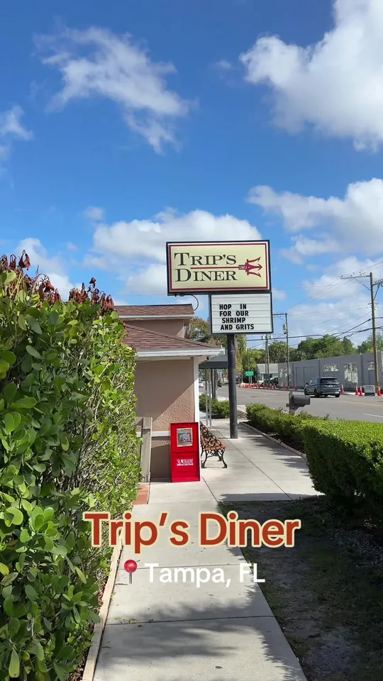 Breakfast at Trip's Diner, St. Petersburg – $1.99 on the menu