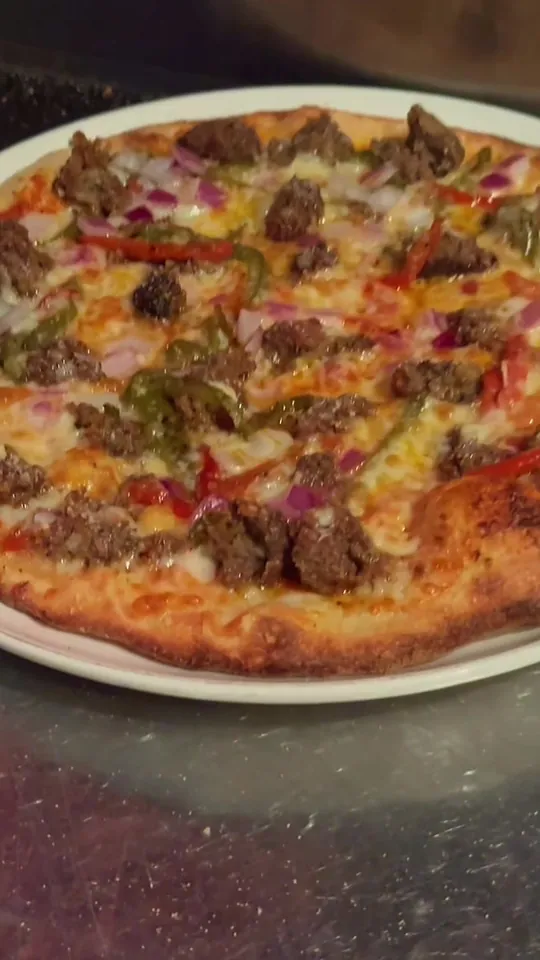 Pizza at Bella's Italian Cafe, Tampa