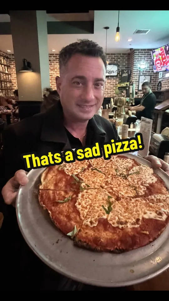 Pizza at Colony Grill, Tampa