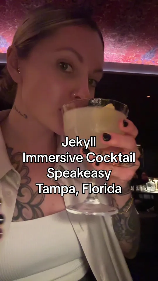 Cocktails at Jekyll, Tampa