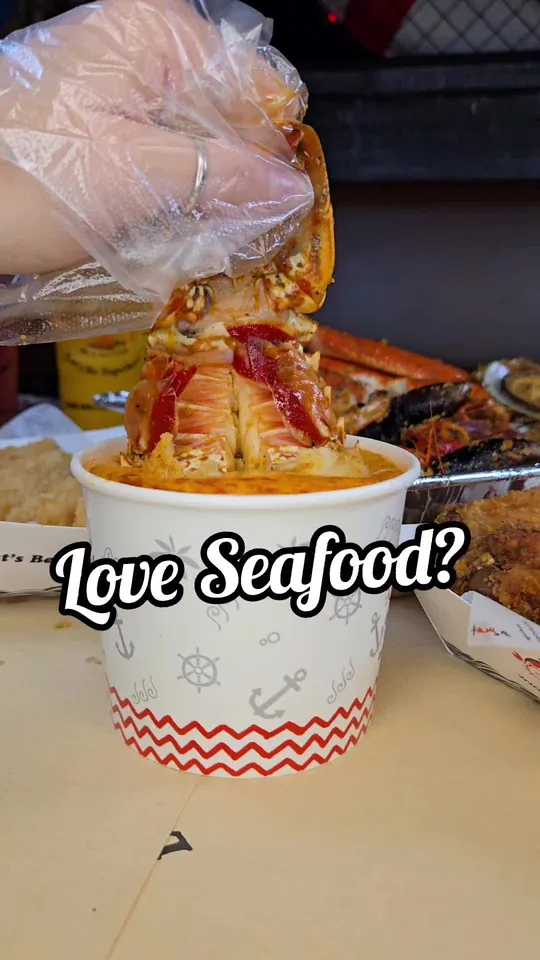 Seafood at Mr. & Mrs. Crab, Tampa